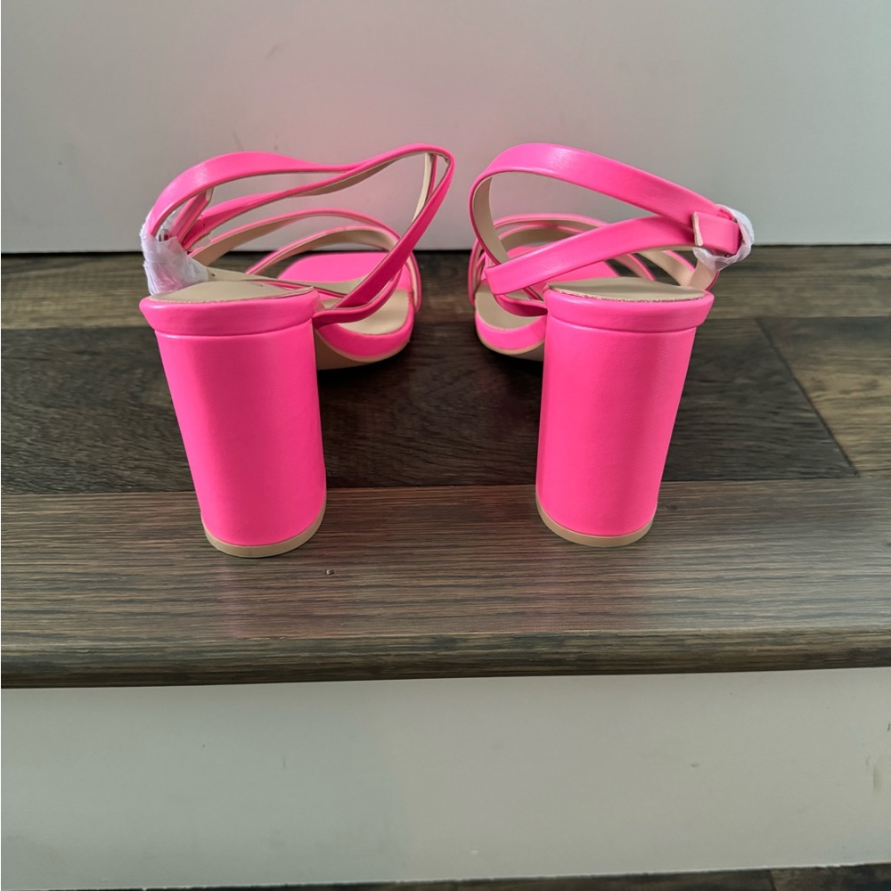 Pink Heels - Picture 3 of 5